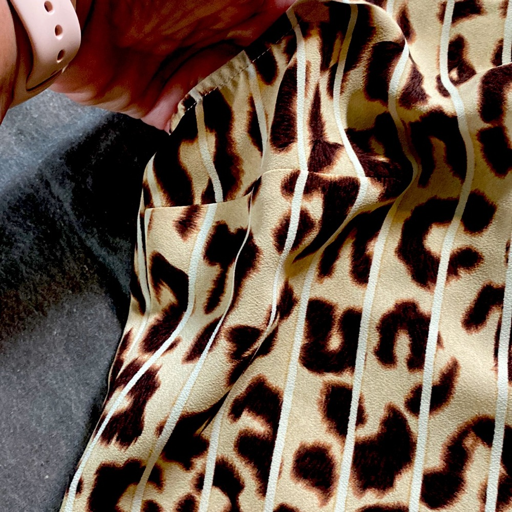 Cabi animal print sleeveless top - Picture 4 of 10